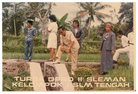 Peninjauan lapangan anggota DPRD Kabupaten Daerah tingkat II Sleman Kelompok I Sleman Tengah pada...